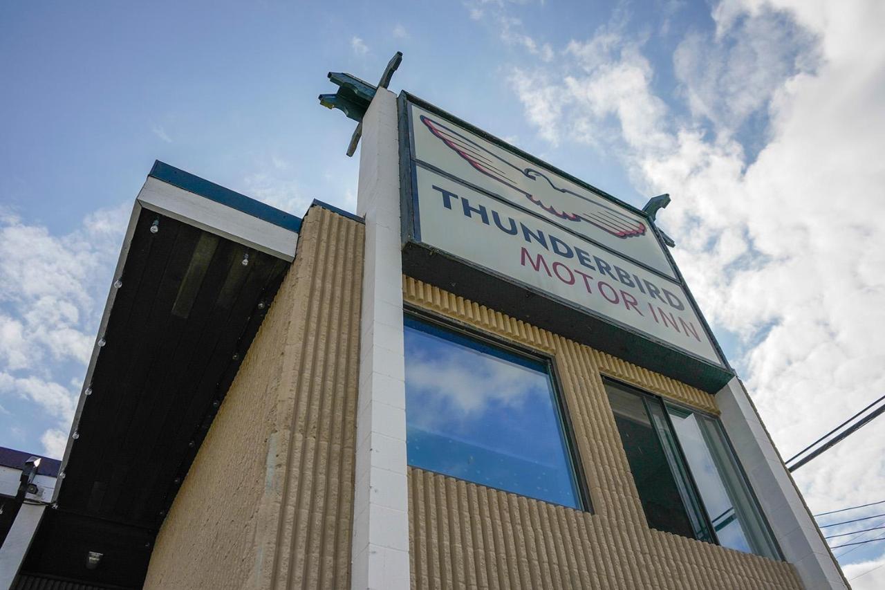 Thunderbird Motor Inn Дънкан Екстериор снимка